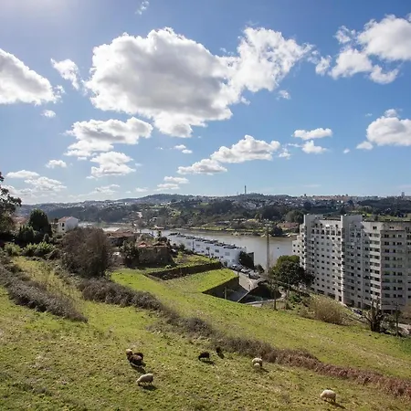 Liiiving In Porto - Luxury River View Valbom (Gondomar)