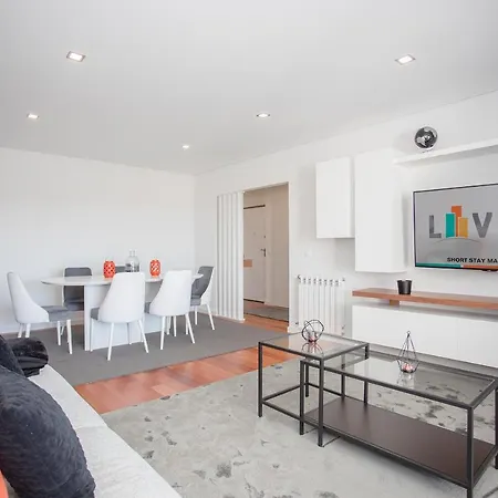 Liiiving In Porto - Luxury River View Apartment