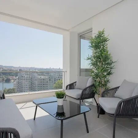 Liiiving In Porto - Luxury River View Apartment