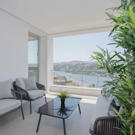 Liiiving In Porto - Luxury River View Apartment