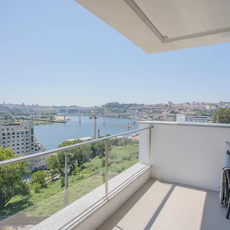 Liiiving In Porto - Luxury River View * Valbom (Gondomar)
