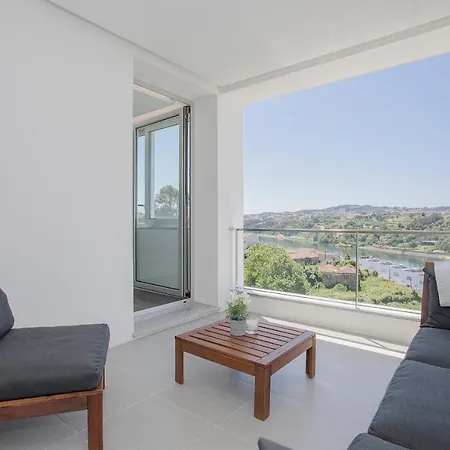 Liiiving In Porto - Luxury River View * Valbom (Gondomar)