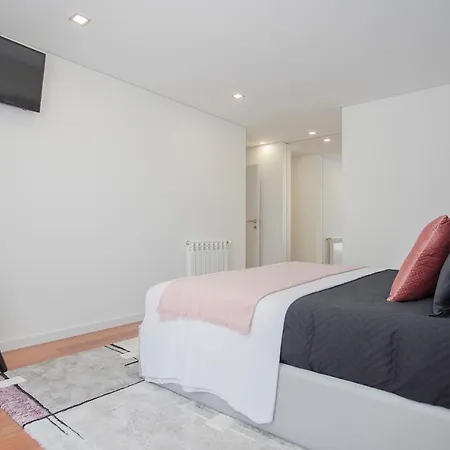 Apartment Liiiving In Porto - Luxury River View Valbom (Gondomar)